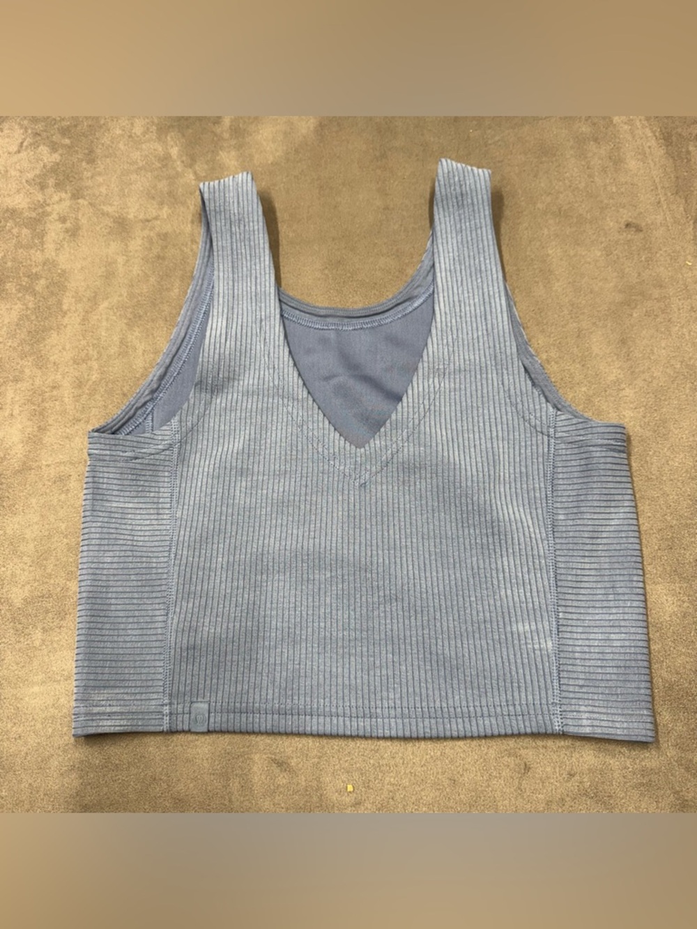 lululemon athletica Light Blue Ribbed V-Neck Cropped Tank top women’s size 4
